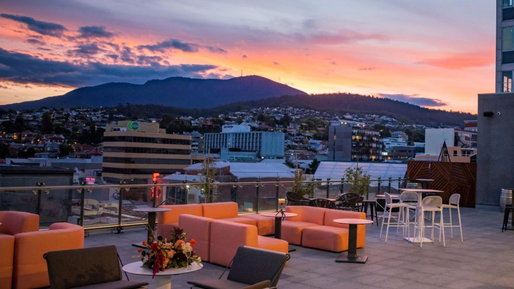 Crowne Plaza Hobart By Ihg Hotel Exterior photo