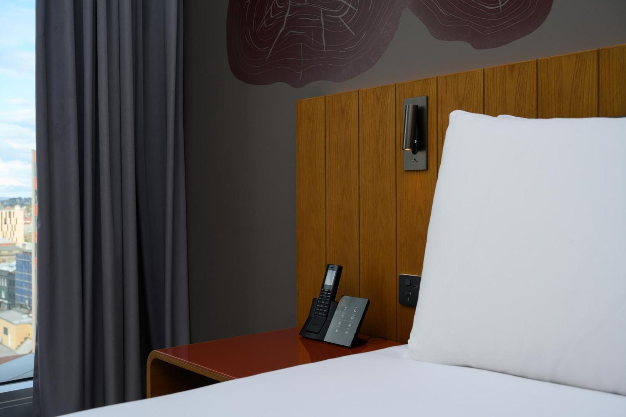 Crowne Plaza Hobart By Ihg Hotel Exterior photo