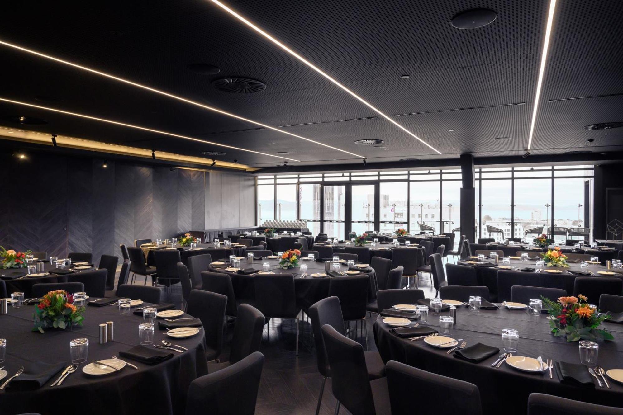 Crowne Plaza Hobart By Ihg Hotel Exterior photo